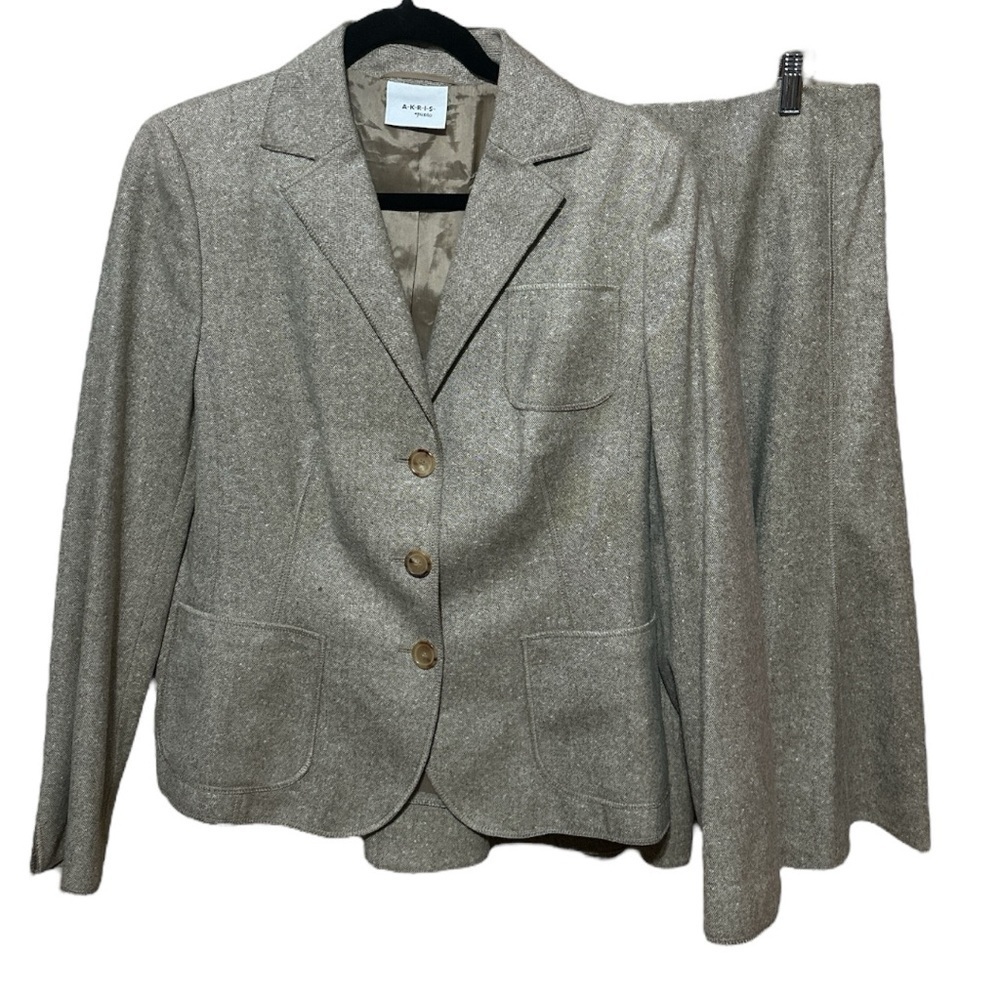EUC- Akris Punto Dress Suit - size 10/12